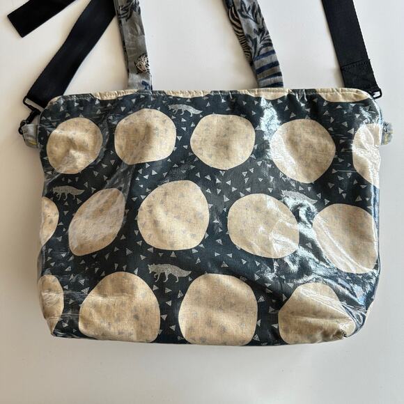 Ribbon Street Suki Wolf Moon Coated Cotton Art to Wear Tote Shoulder Bag - Picture 3 of 11